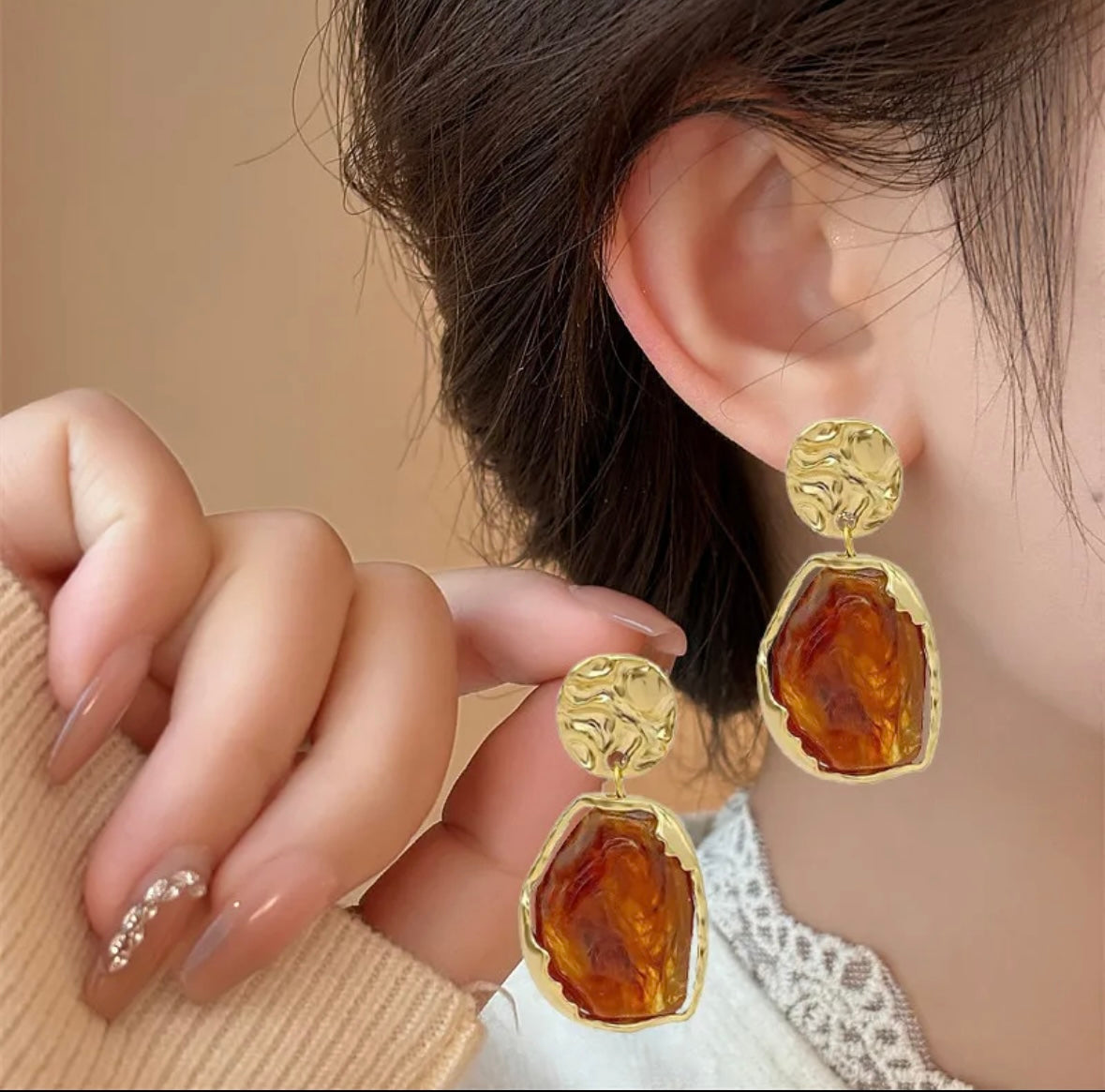 Sculpted Luxe Statement Earrings – Two Colors